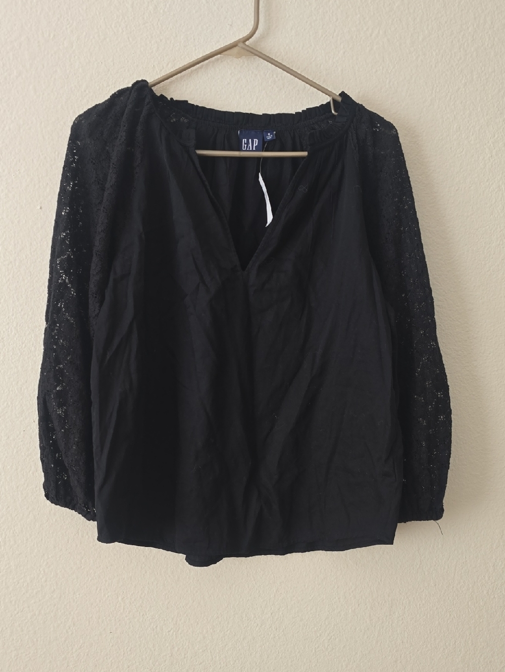 GAP Black Lace-Sleeve V-Neck Peasant Blouse S